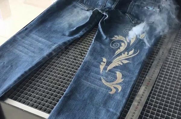 激光切割和雕刻在紡織行業有哪些應用？布料激光燒花(圖1)